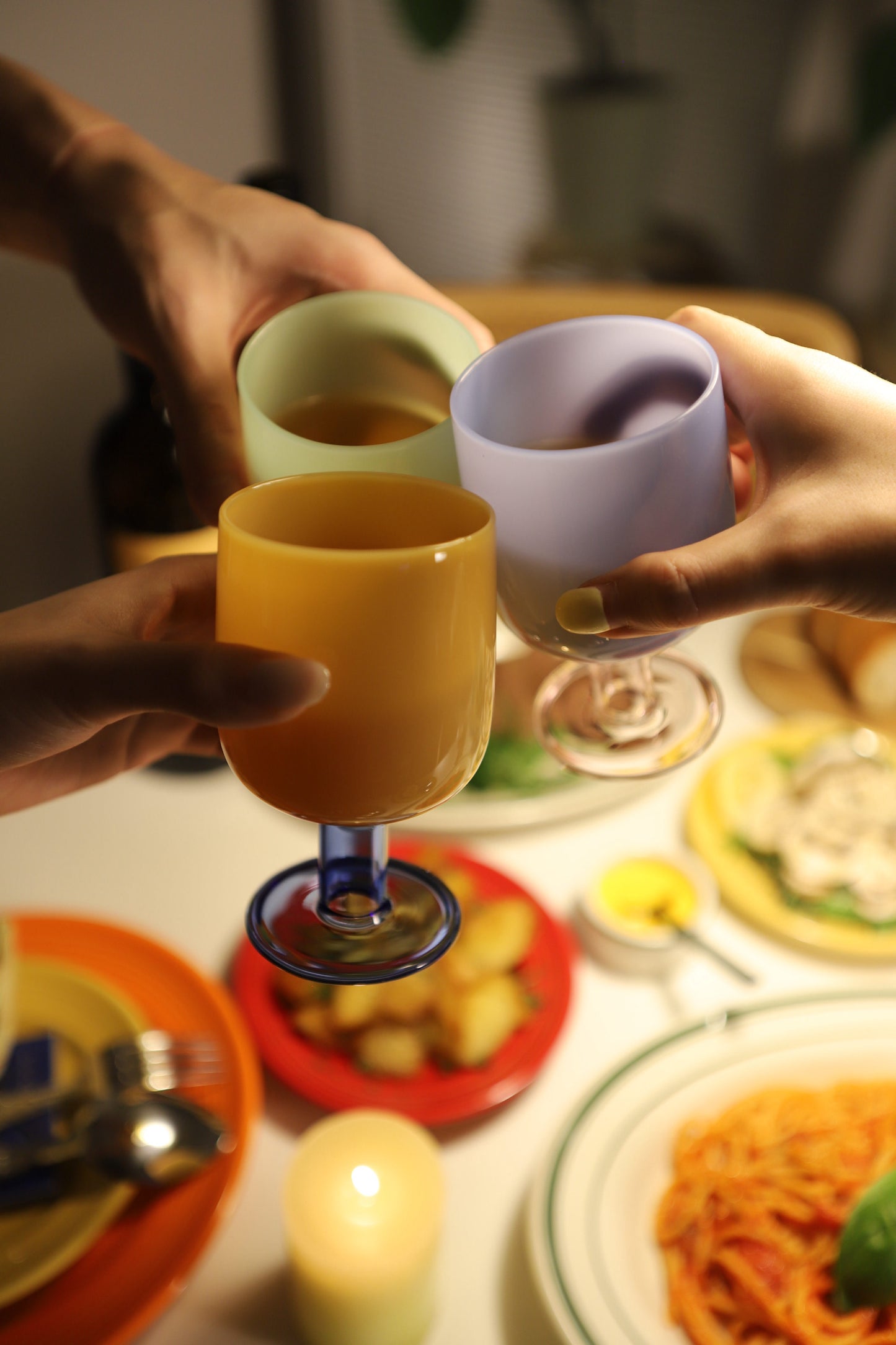 TWO TONE WINE GLASS / Yellow × Blue