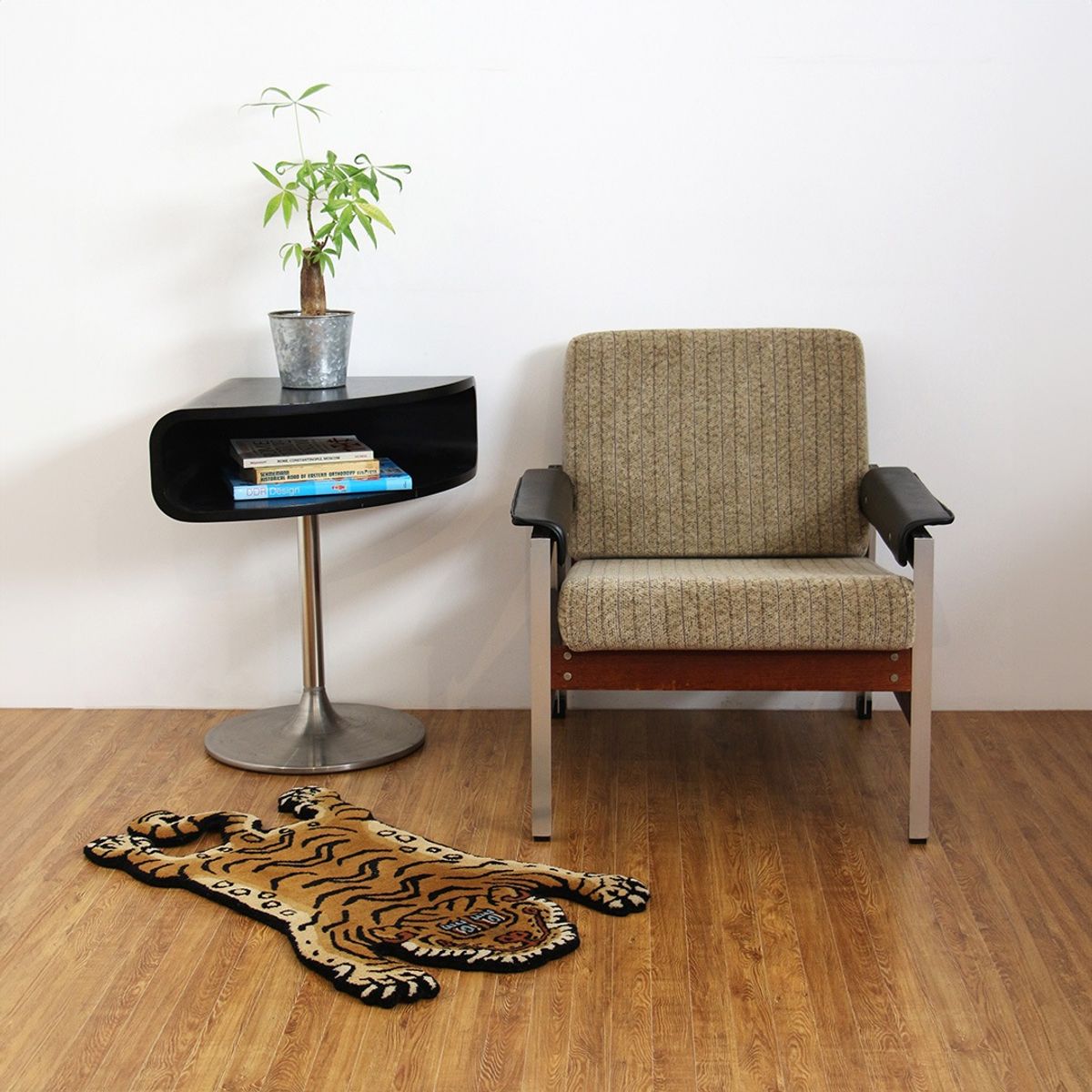 Tibetan Tiger Rug SS - DETAIL公式サイト画像4（使用イメージ）